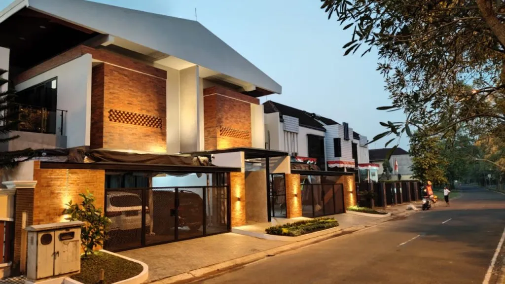 Tampak Depan Samping RPI Head Office
