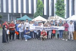 Penyerahan Sembako Kepada 1 dari 7 Desa Penerima Bantuan
